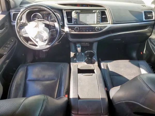 5TDDZRFH2KS950028 2019 TOYOTA HIGHLANDER - Image 8