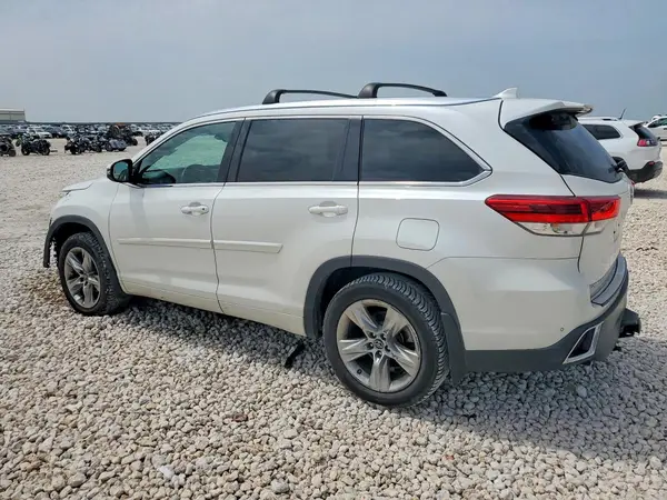 5TDDZRFH2KS950689 2019 TOYOTA HIGHLANDER - Image 2