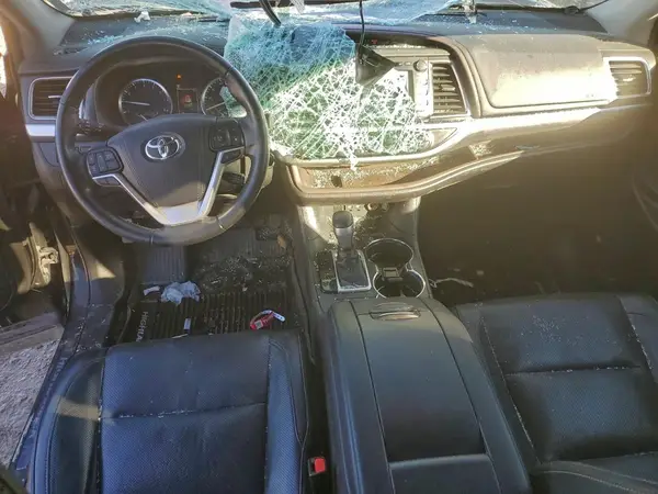 5TDDZRFH2KS955214 2019 TOYOTA HIGHLANDER - Image 8