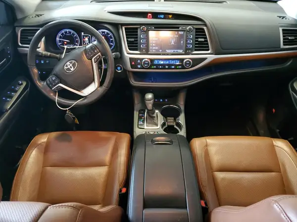 5TDDZRFH2KS956525 2019 TOYOTA HIGHLANDER - Image 8