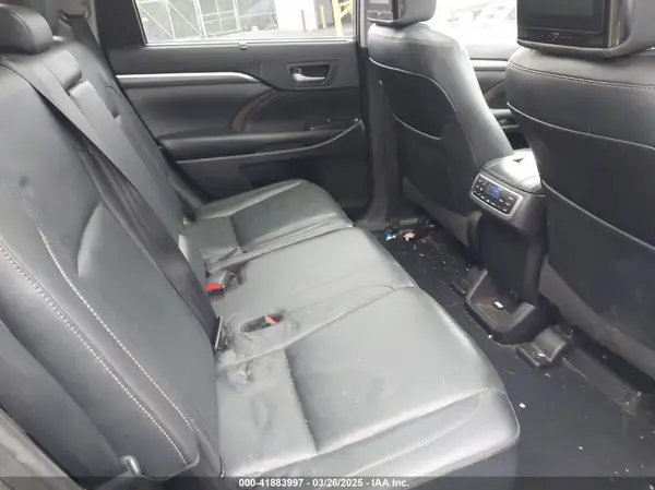5TDDZRFH2KS992036 2019 TOYOTA HIGHLANDER - Image 8