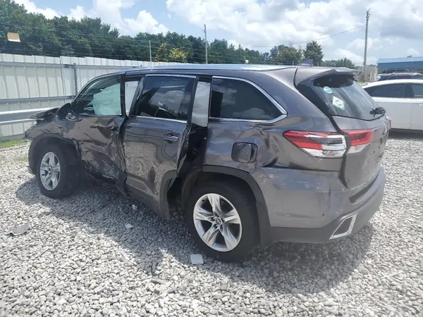 5TDDZRFH2KS997804 2019 TOYOTA HIGHLANDER - Image 2