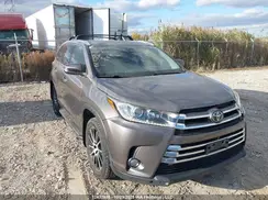 5TDDZRFH3HS380517 2017 TOYOTA HIGHLANDER