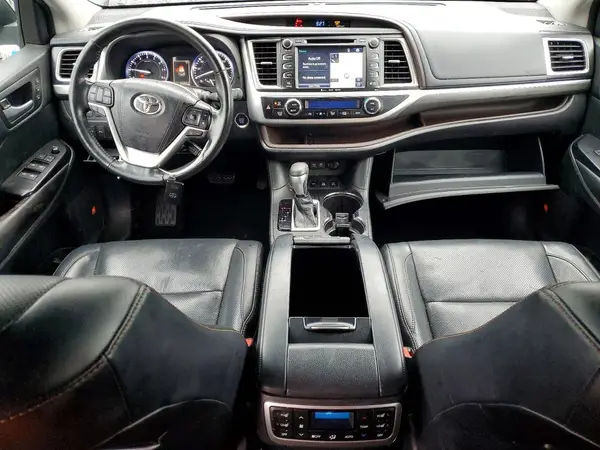 5TDDZRFH3HS397303 2017 TOYOTA HIGHLANDER - Image 8