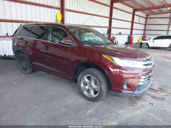 5TDDZRFH3HS426086 2017 TOYOTA HIGHLANDER - Image 1