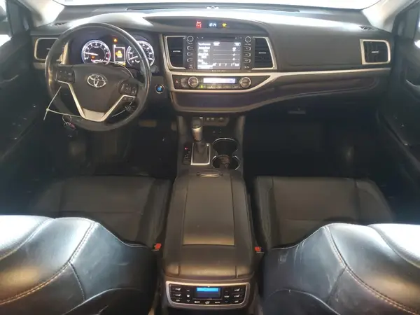 5TDDZRFH3HS429912 2017 TOYOTA HIGHLANDER - Image 8