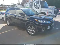 5TDDZRFH3HS482285 2017 TOYOTA HIGHLANDER