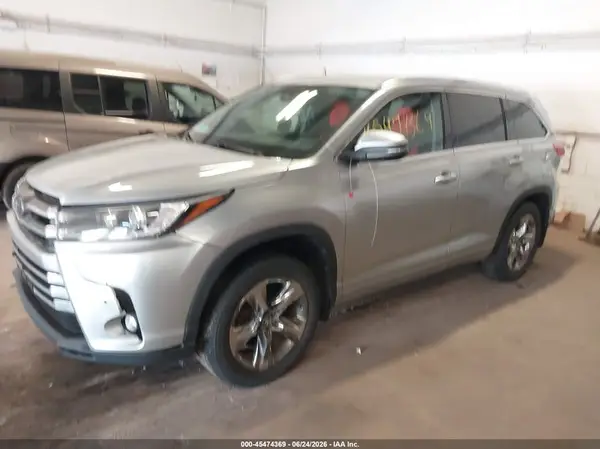 5TDDZRFH3HS484506 2017 TOYOTA HIGHLANDER - Image 2