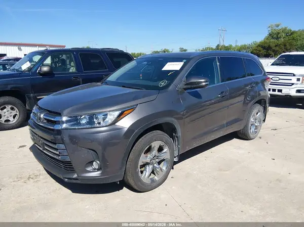 5TDDZRFH3JS488433 2018 TOYOTA HIGHLANDER - Image 2
