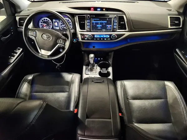 5TDDZRFH3JS492188 2018 TOYOTA HIGHLANDER - Image 8