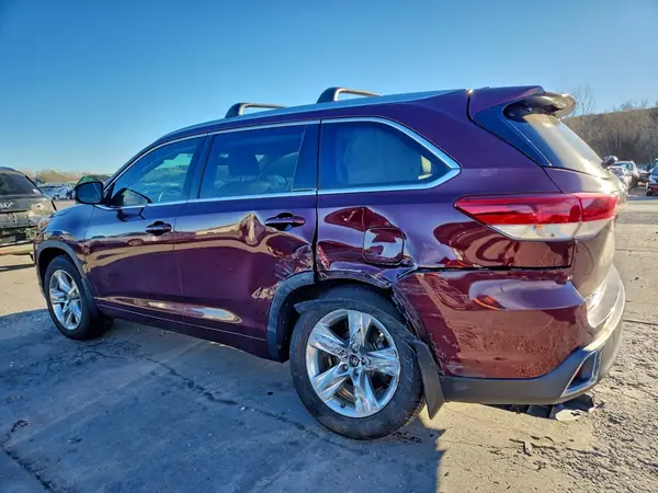5TDDZRFH3JS820483 2018 TOYOTA HIGHLANDER - Image 2