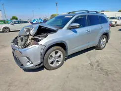 5TDDZRFH3JS828972 2018 TOYOTA HIGHLANDER