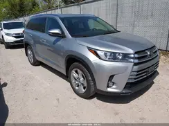 5TDDZRFH3JS835663 2018 TOYOTA HIGHLANDER