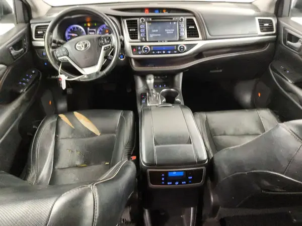 5TDDZRFH3JS841219 2018 TOYOTA HIGHLANDER - Image 8