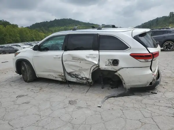 5TDDZRFH3JS843150 2018 TOYOTA HIGHLANDER - Image 2