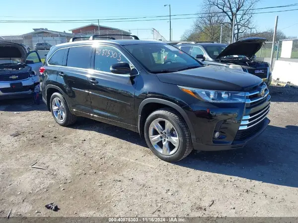 5TDDZRFH3JS849160 2018 TOYOTA HIGHLANDER - Image 1