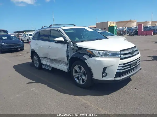 5TDDZRFH3JS850437 2018 TOYOTA HIGHLANDER - Image 1