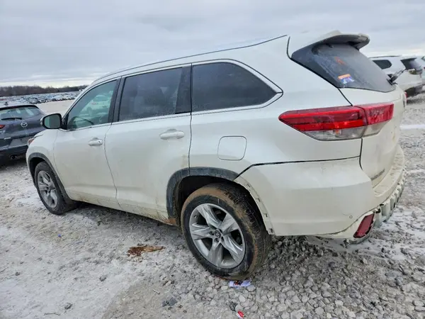 5TDDZRFH3JS856190 2018 TOYOTA HIGHLANDER - Image 2