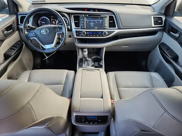 5TDDZRFH3JS882188 2018 TOYOTA HIGHLANDER - Image 8