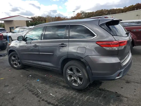 5TDDZRFH3JS883907 2018 TOYOTA HIGHLANDER - Image 2