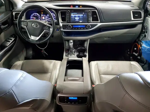 5TDDZRFH3JS887553 2018 TOYOTA HIGHLANDER - Image 8