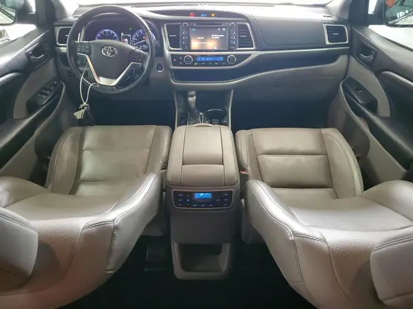 5TDDZRFH3JS900320 2018 TOYOTA HIGHLANDER - Image 8
