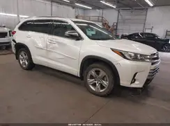 5TDDZRFH3JS907770 2018 TOYOTA HIGHLANDER