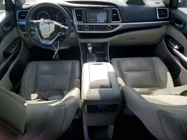 5TDDZRFH3KS737024 2019 TOYOTA HIGHLANDER - Image 8