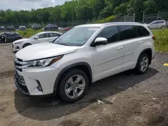 5TDDZRFH3KS743258 2019 TOYOTA HIGHLANDER