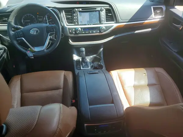 5TDDZRFH3KS744961 2019 TOYOTA HIGHLANDER - Image 8