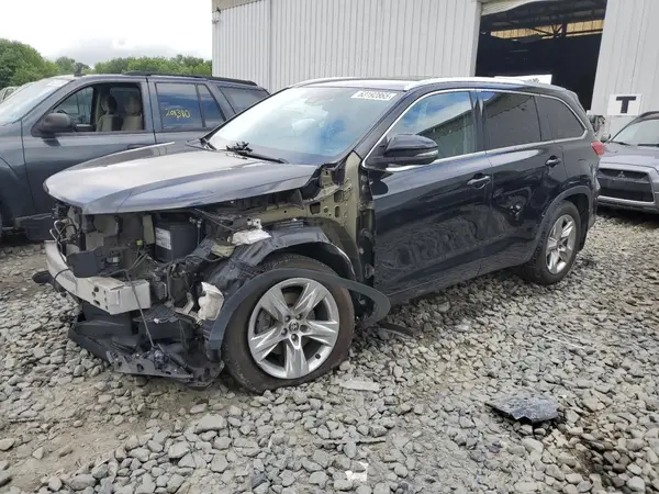 5TDDZRFH3KS746483 2019 TOYOTA HIGHLANDER - Image 1