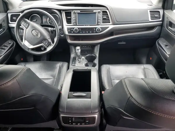 5TDDZRFH3KS746483 2019 TOYOTA HIGHLANDER - Image 8
