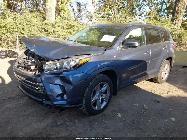 5TDDZRFH3KS926546 2019 TOYOTA HIGHLANDER - Image 2