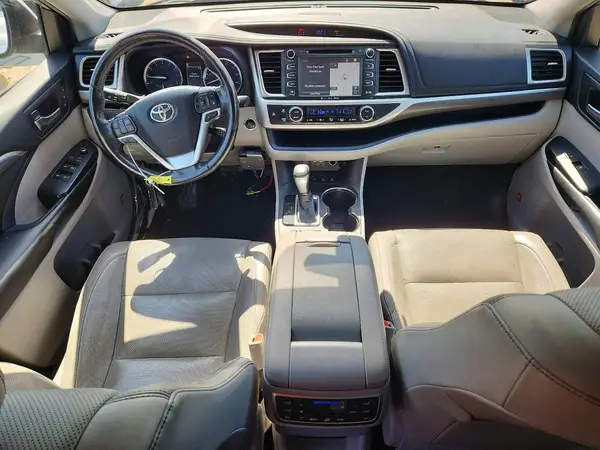 5TDDZRFH3KS946568 2019 TOYOTA HIGHLANDER - Image 8