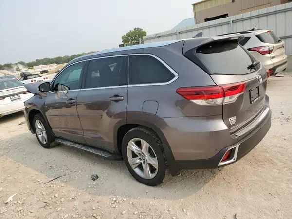 5TDDZRFH3KS956288 2019 TOYOTA HIGHLANDER - Image 2
