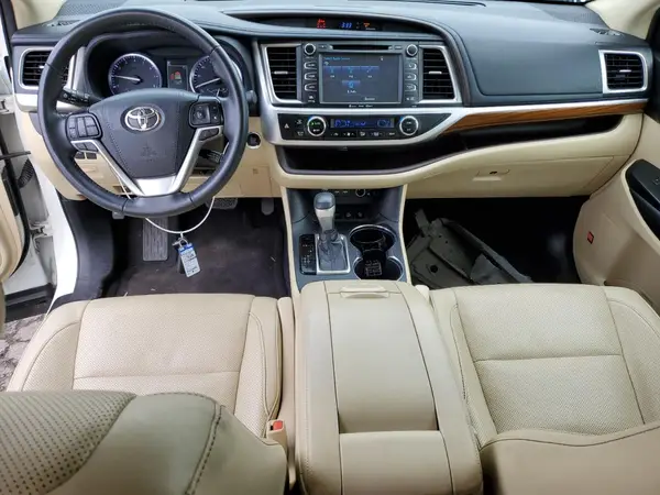 5TDDZRFH3KS962561 2019 TOYOTA HIGHLANDER - Image 8