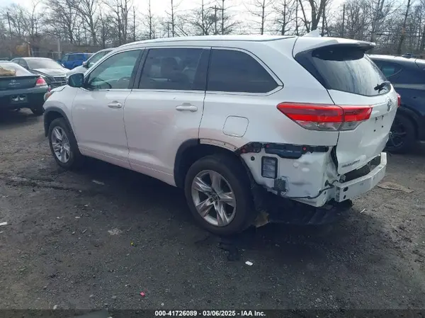2019 TOYOTA HIGHLANDER IAAI lot 41726089 auction photo 3