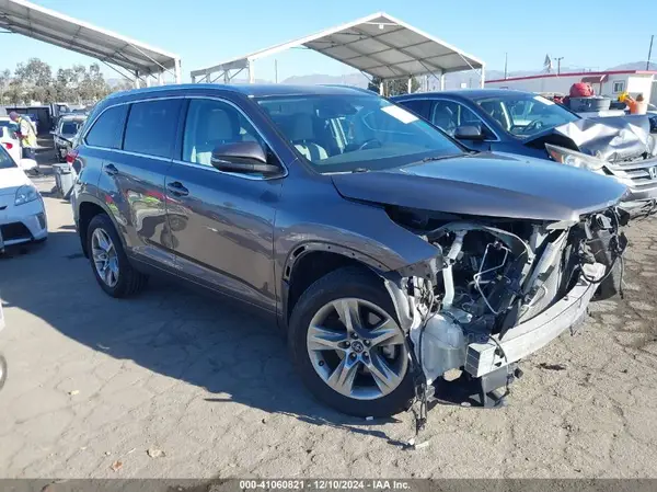 5TDDZRFH3KS970983 2019 TOYOTA HIGHLANDER - Image 1