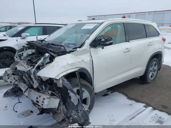 5TDDZRFH3KS983264 2019 TOYOTA HIGHLANDER - Image 2