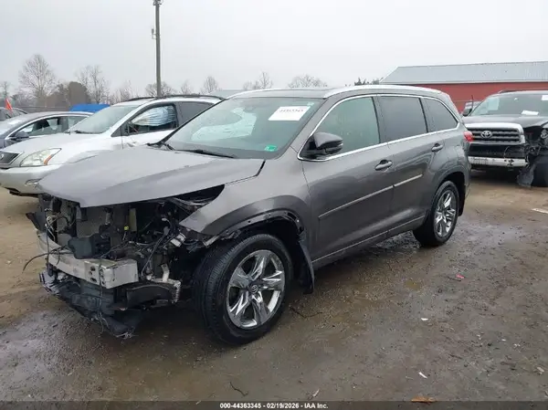 5TDDZRFH3KS985189 2019 TOYOTA HIGHLANDER - Image 2