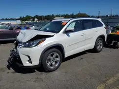 5TDDZRFH3KS996032 2019 TOYOTA HIGHLANDER