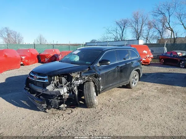 5TDDZRFH3KS997469 2019 TOYOTA HIGHLANDER - Image 2