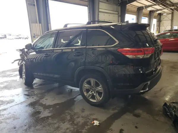 5TDDZRFH4HS358624 2017 TOYOTA HIGHLANDER - Image 2