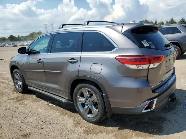 5TDDZRFH4HS365041 2017 TOYOTA HIGHLANDER - Image 2