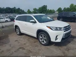 5TDDZRFH4HS375908 2017 TOYOTA HIGHLANDER
