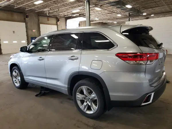 5TDDZRFH4HS376346 2017 TOYOTA HIGHLANDER - Image 2