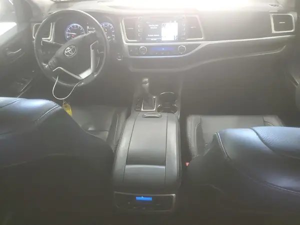 5TDDZRFH4HS376427 2017 TOYOTA HIGHLANDER - Image 8