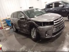 5TDDZRFH4HS381563 2017 TOYOTA HIGHLANDER