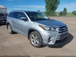 5TDDZRFH4HS395947 2017 TOYOTA HIGHLANDER