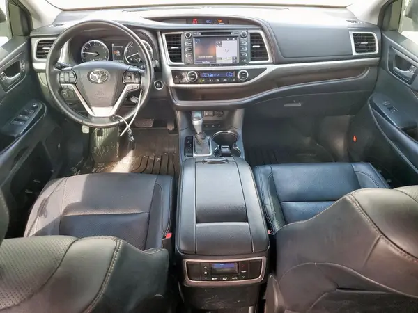 5TDDZRFH4HS401147 2017 TOYOTA HIGHLANDER - Image 8